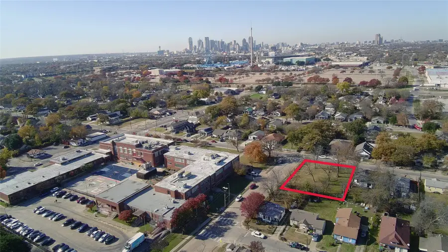 4302 Metropolitan Avenue, Dallas, TX 75210 - Image #2