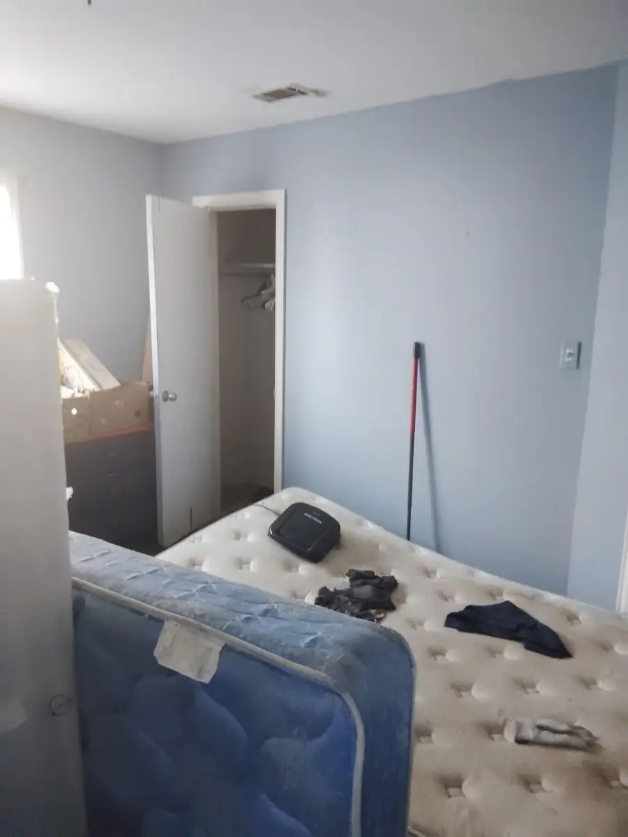 3805 Burton Avenue, Fort Worth, TX 76105 - Image #2