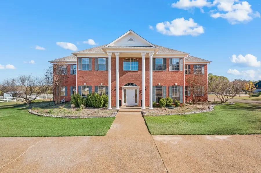 1077 Cardinal Drive, Bartonville, TX 76226 - Image #2