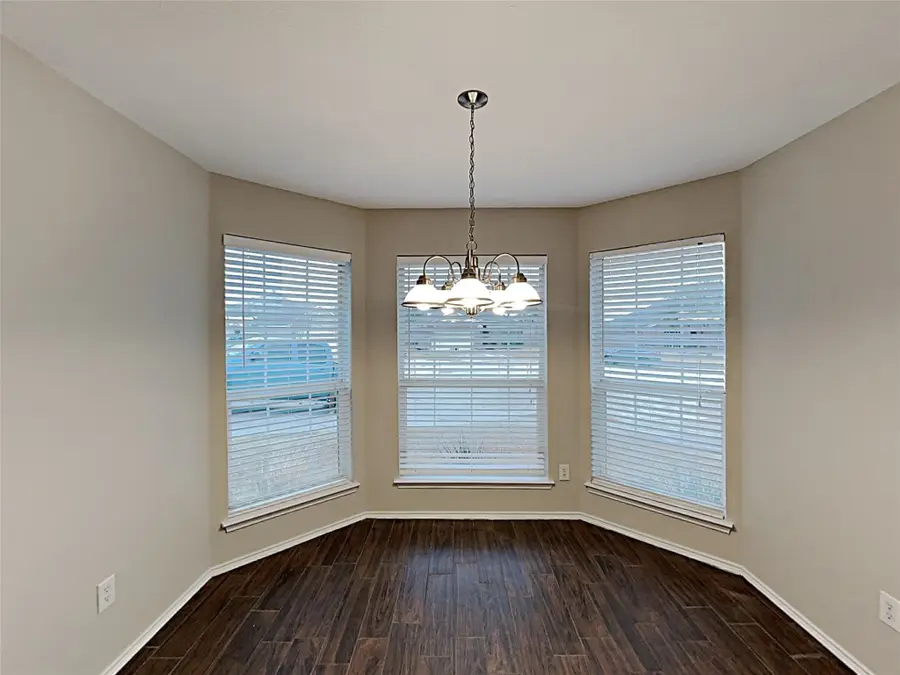 10545 Splitridge Court, Fort Worth, TX 76108 - Image #3