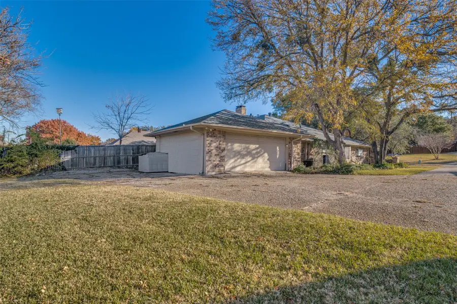 1405 Carriage Lane, Garland, TX 75043 - Image #3