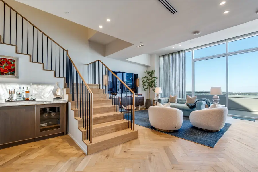 2408 Victory Park Lane #1442, Dallas, TX 75219 - Image #3