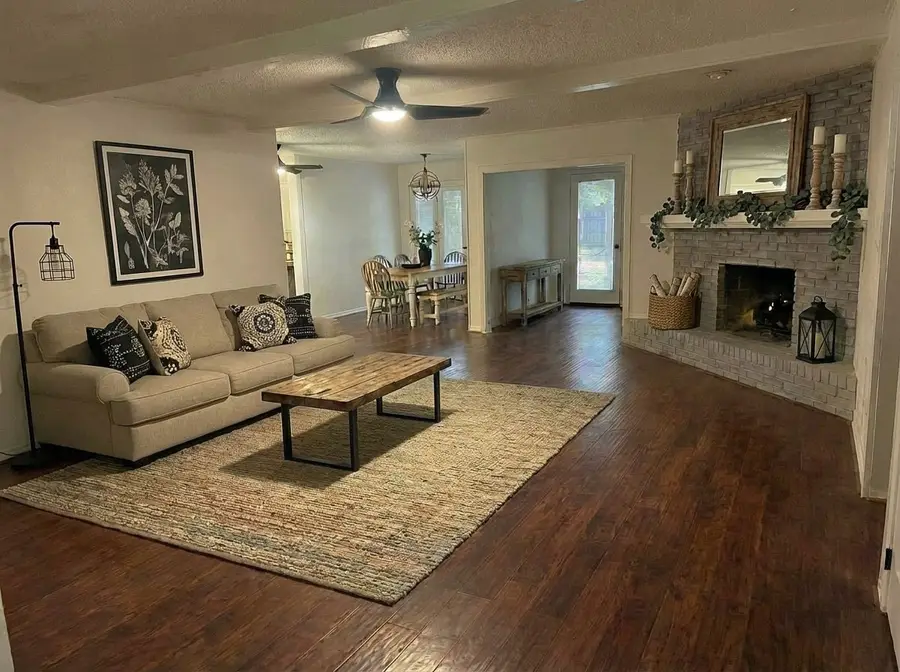 204 Juniper Street, Mansfield, TX 76063 - Image #3