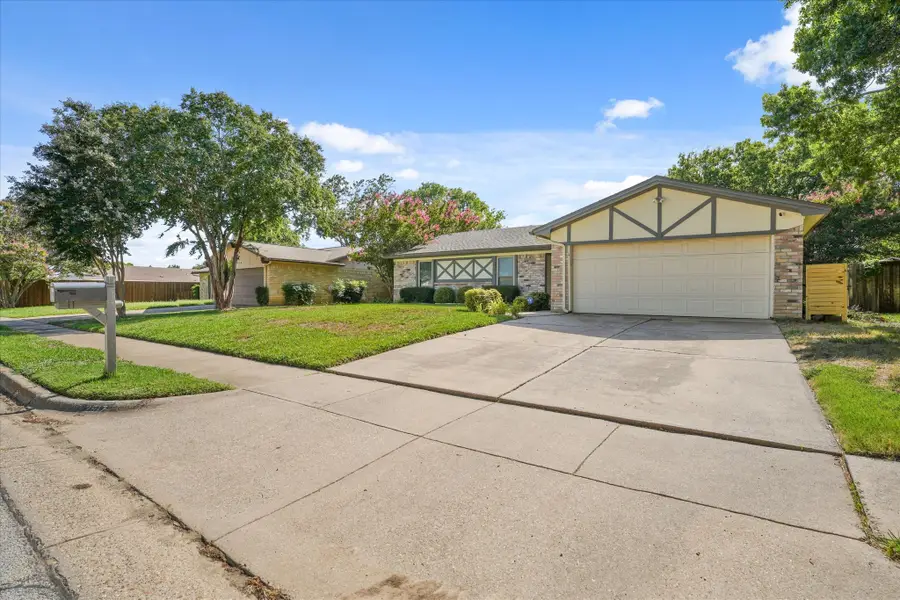 2917 Highgate Lane, Bedford, TX 76021 - Image #3