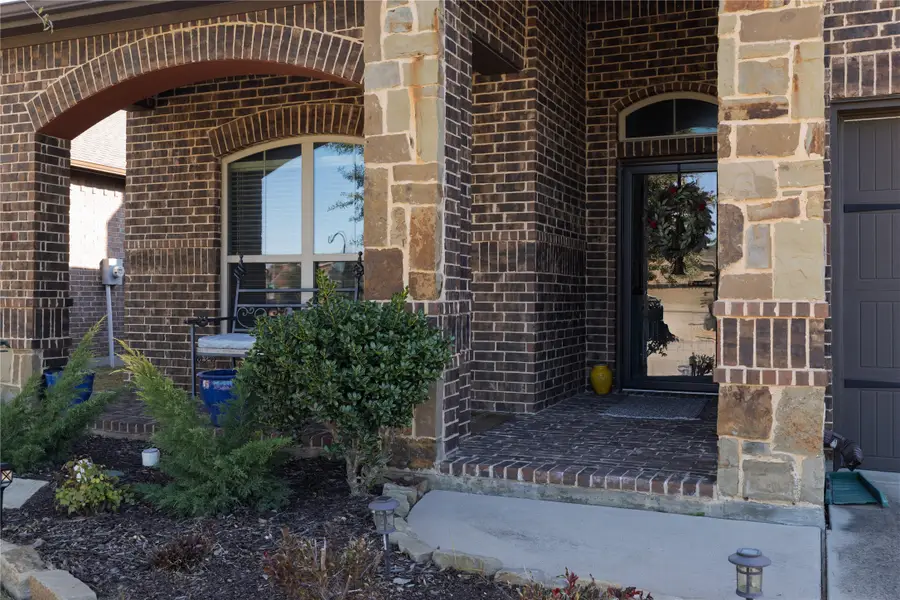 452 Delgany Trail, Fort Worth, TX 76052 - Image #2