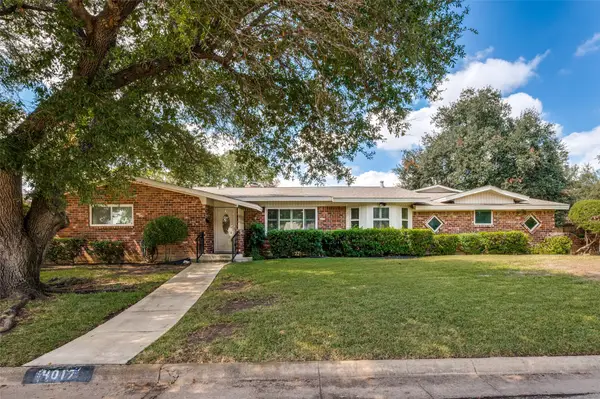 4017 Emerald Oaks Drive, Haltom City, TX 76117