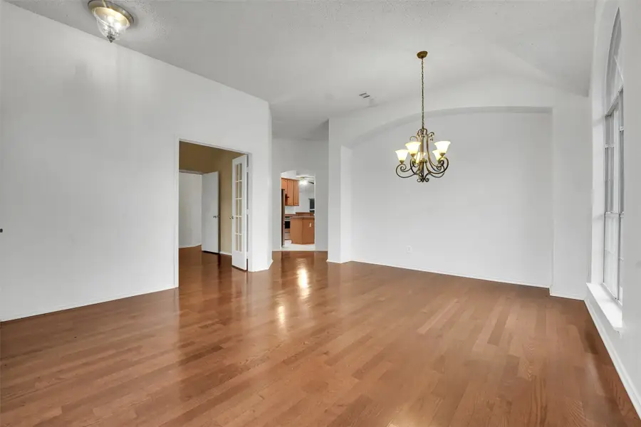 4507 Stones River Road, Grand Prairie, TX 75052 - Image #3