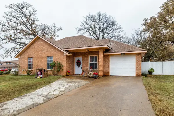 216 Creekstone Court, Seagoville, TX 75159