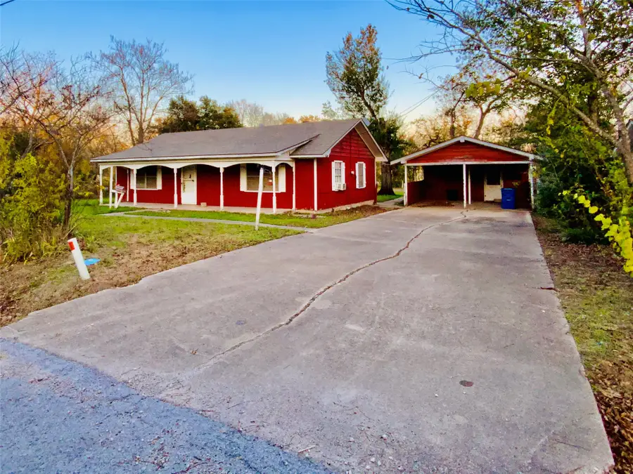 203 S Red River Street, Mexia, TX 76667 - Image #2