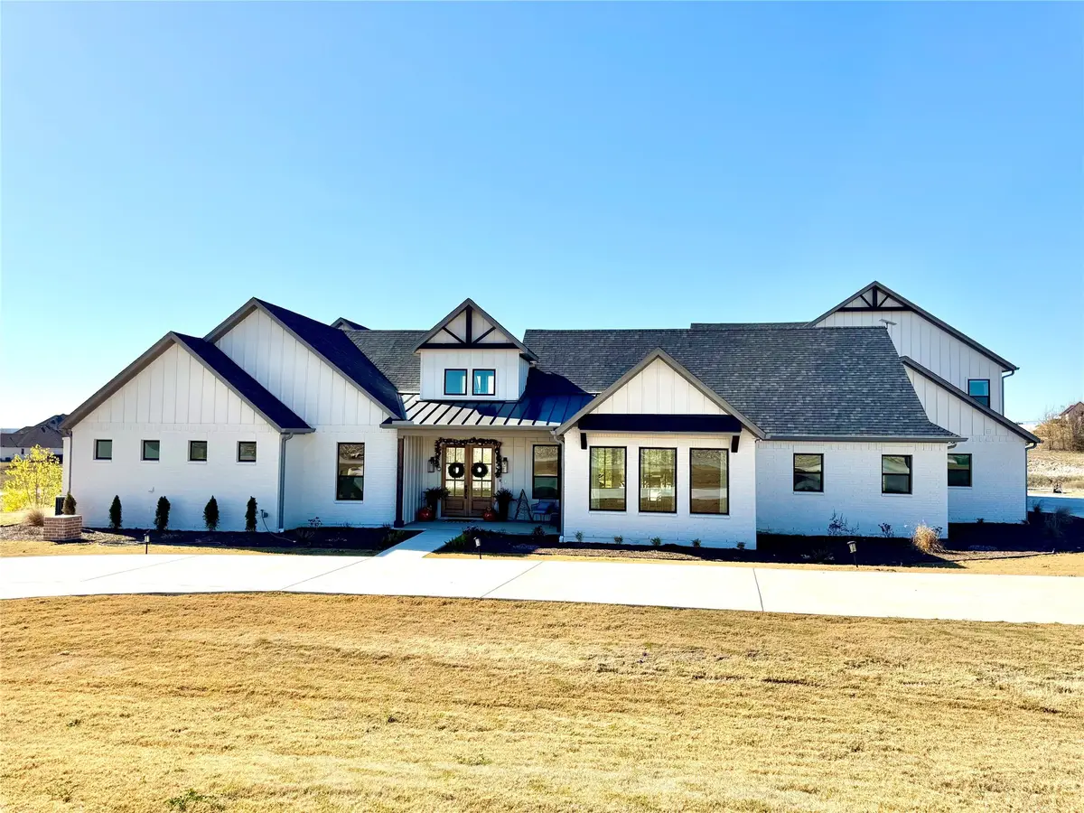 12301 Bella Sera Drive, Fort Worth, TX 76126 - Image #1