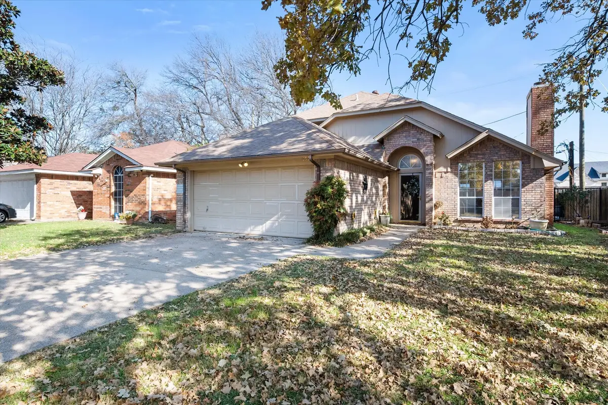 1302 Ivy Creek Drive, Mansfield, TX 76063 - Image #1