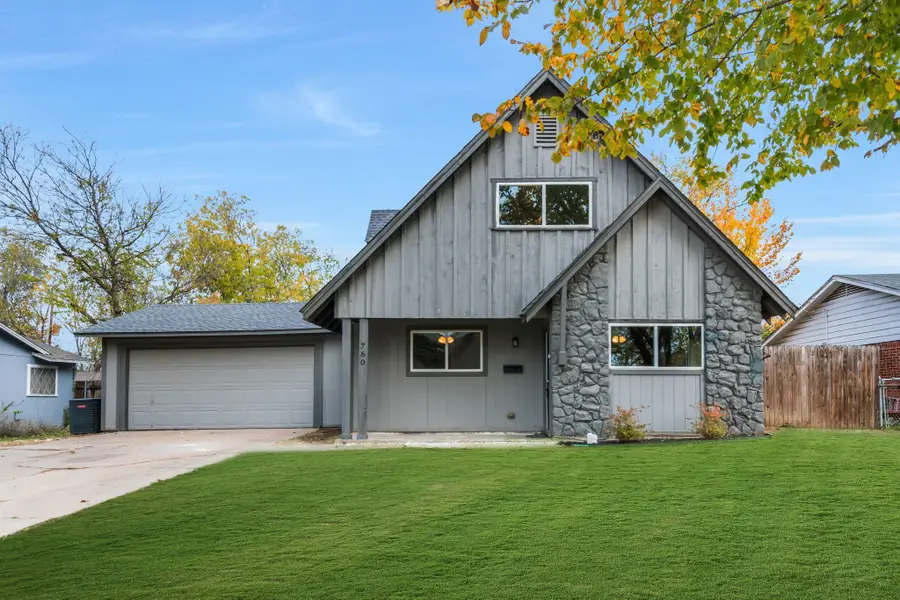 760 Ponderosa Drive, Hurst, TX 76053 - Image #2