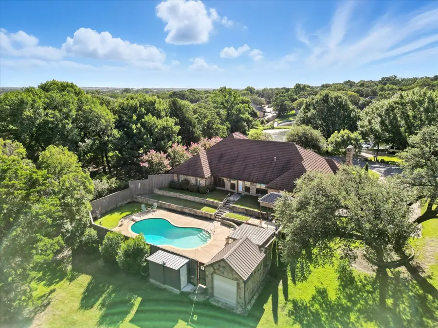2202 Lakeforest Drive, Weatherford, TX 76087 - Image #2