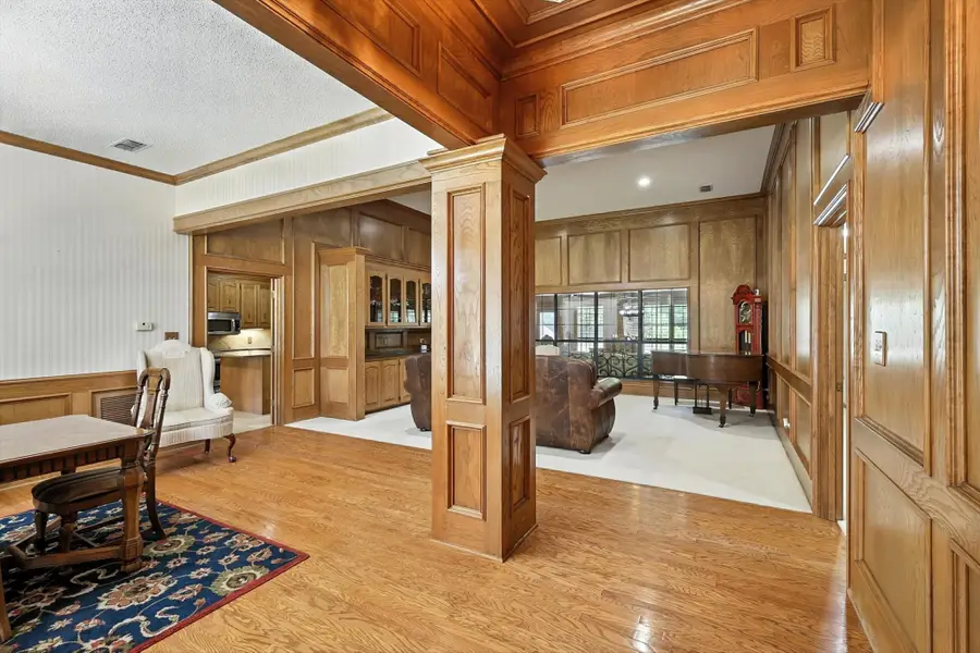 2202 Lakeforest Drive, Weatherford, TX 76087 - Image #3