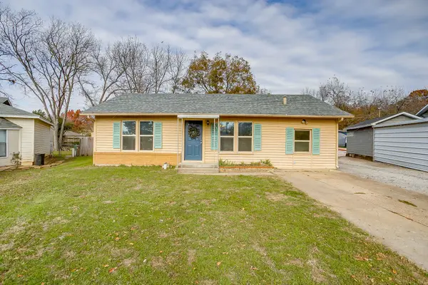 47 Donald Court, Hurst, TX 76053