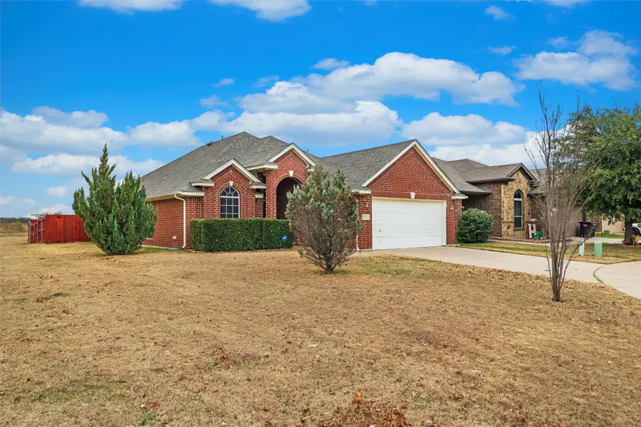 11816 Anna Grace Drive, Fort Worth, TX 76028 - Image #2