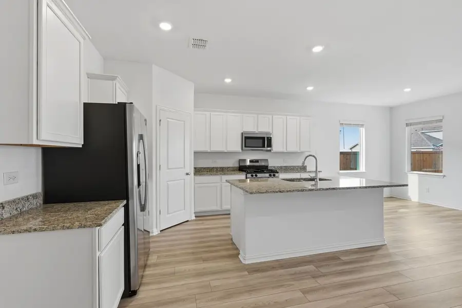 2307 Buffalo Bayou Way, Crandall, TX 75114 - Image #2