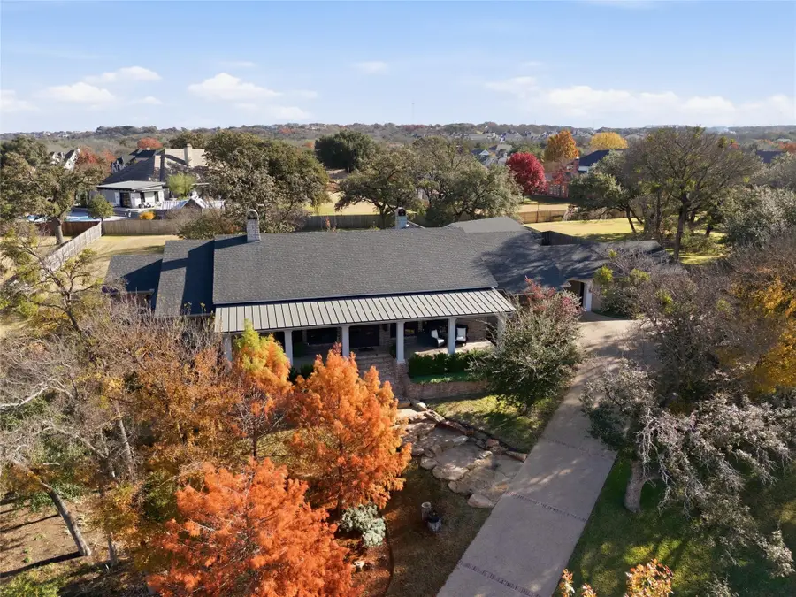 15021 Sendero Lane, Woodway, TX 76712 - Image #2