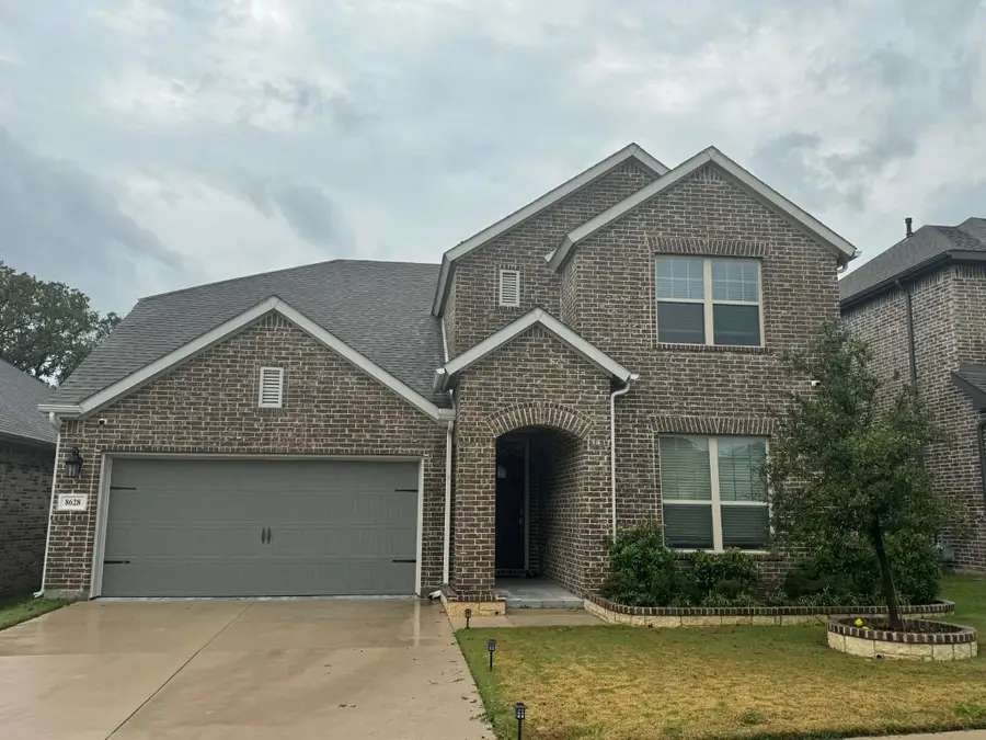 8628 Spindletop Drive, Fort Worth, TX 76120 - Image #2