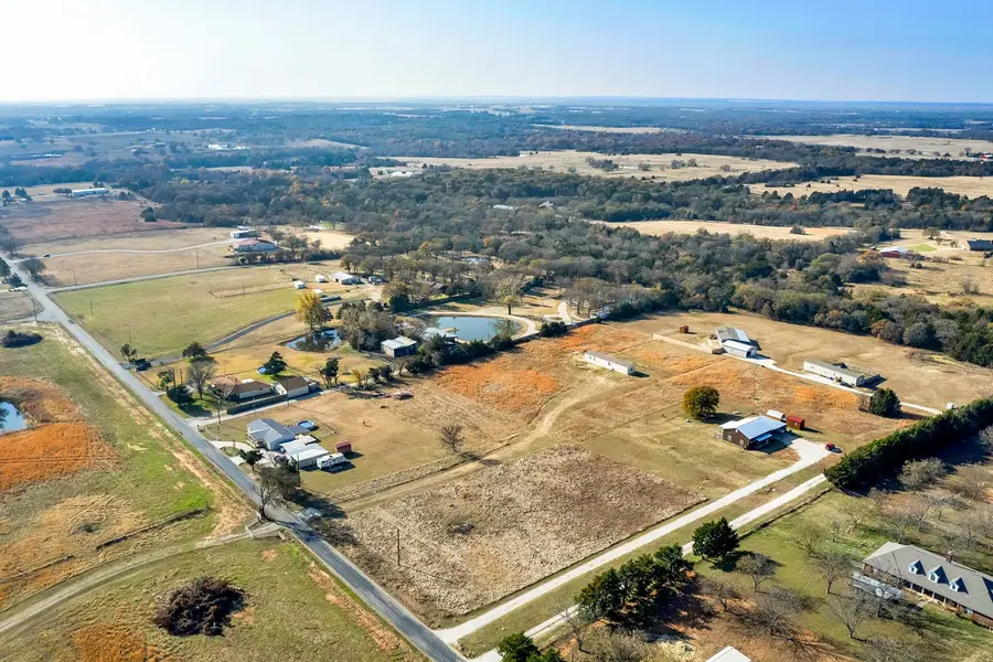 3979 Roland Road, Whitesboro, TX 76273 - Image #2