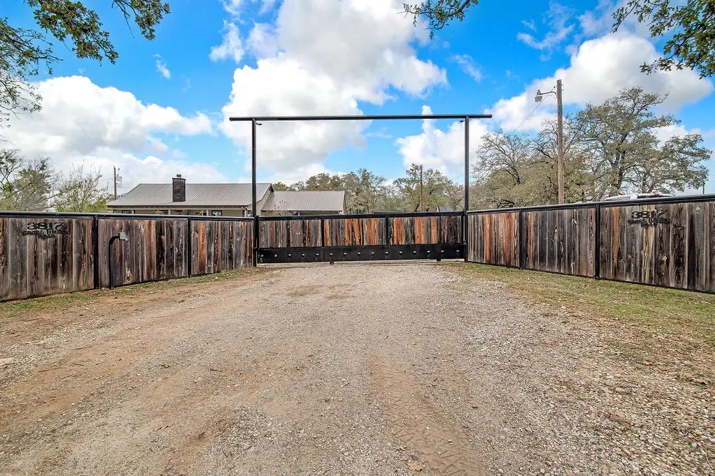 3817 Cross Timber Road, Burleson, TX 76028 - Image #1