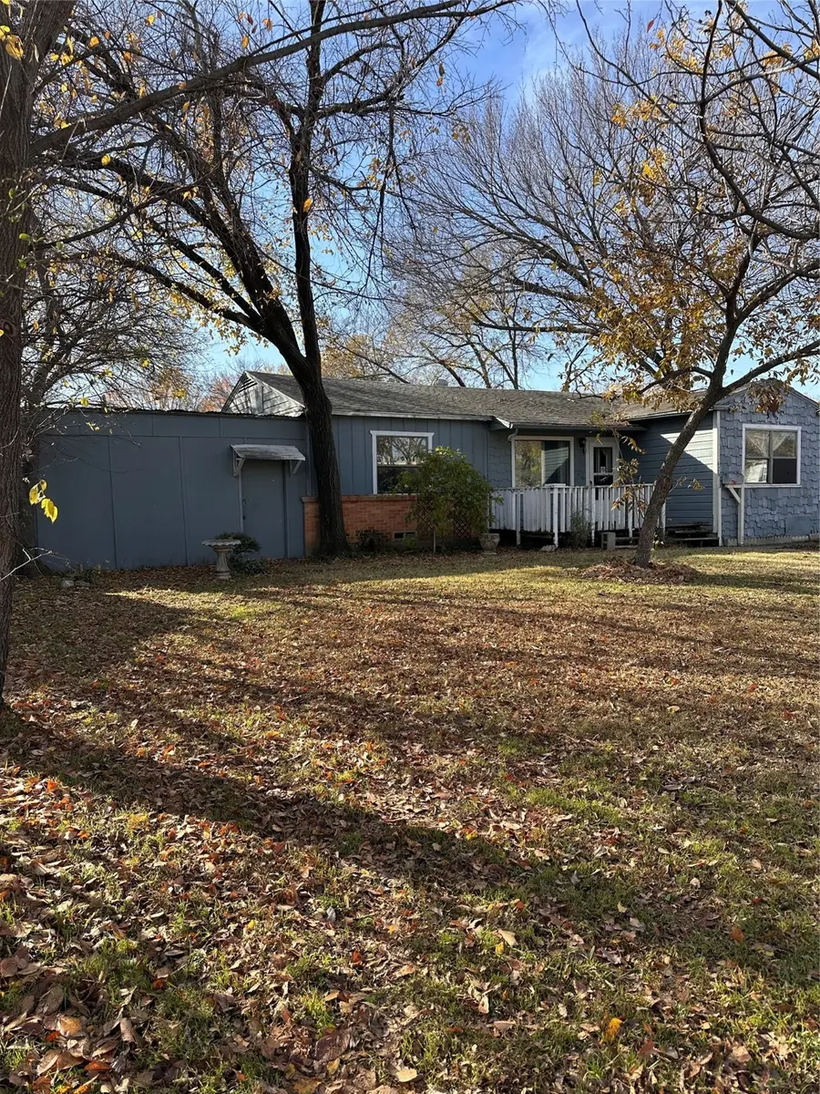 426 Goodyear Street, Irving, TX 75062 - Image #2