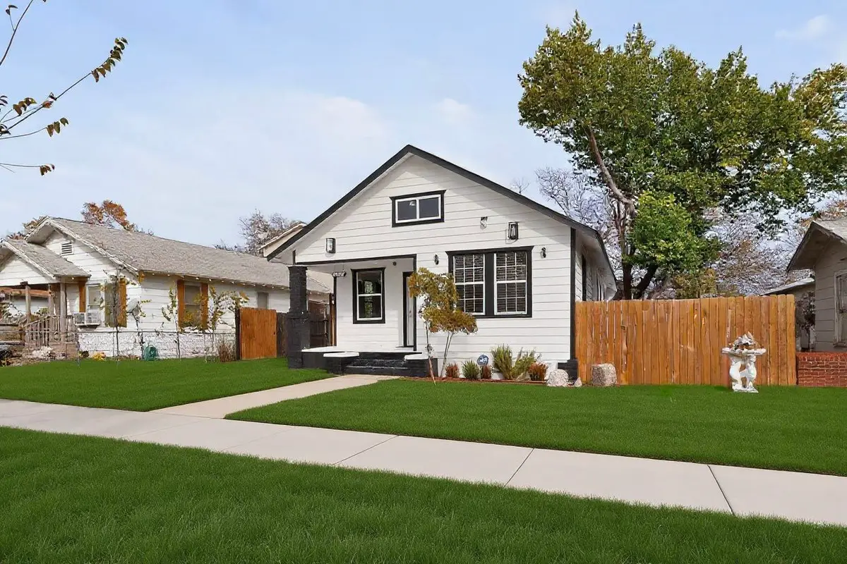 3423 Avenue N, Fort Worth, TX 76105 - Image #1