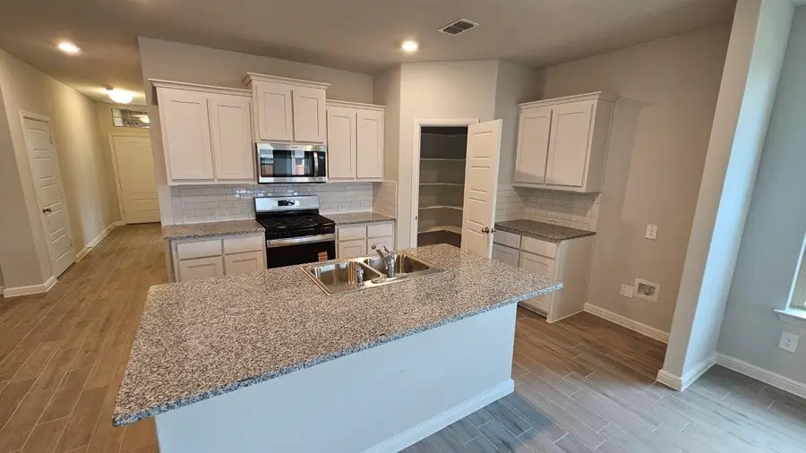 720 Amber Fields Drive, Denton, TX 76259 - Image #3