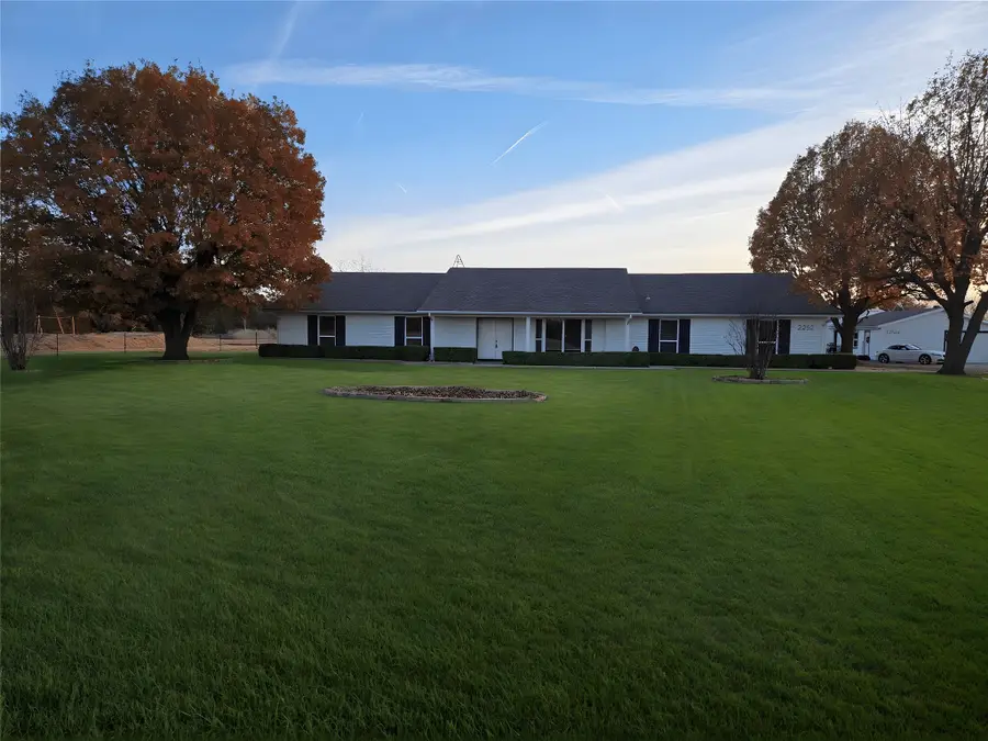 2252 County Road 342, McKinney, TX 75071 - Image #2