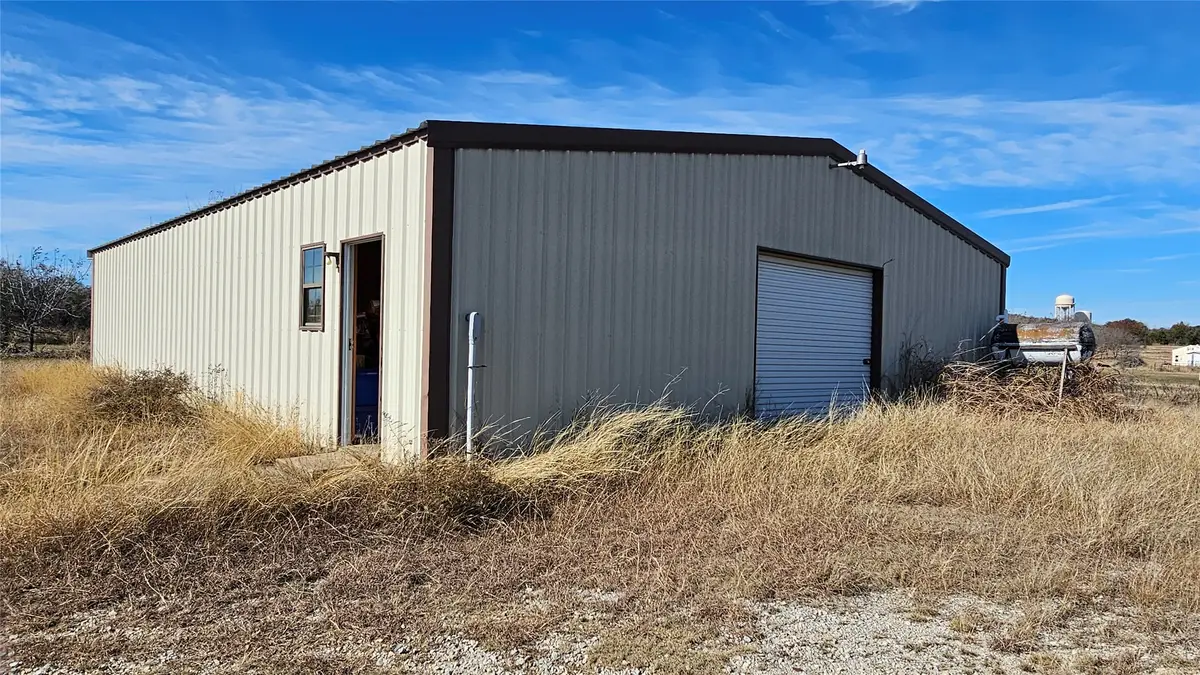 4558 Agnes Circle, Springtown, TX 76082 - Image #1