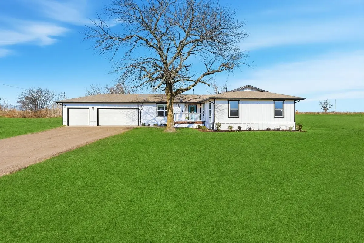 18988 Horseshoe Drive, Nevada, TX 75173 - Image #1