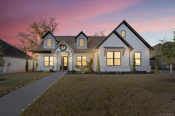 10229 Creekside Lane, Waco, TX 76712
