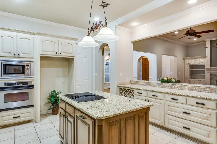 4248 Oak Park Court, Fort Worth, TX 76109 - Image #2