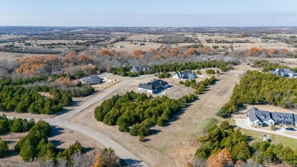2504 Stonewall Lane, Van Alstyne, TX 75495