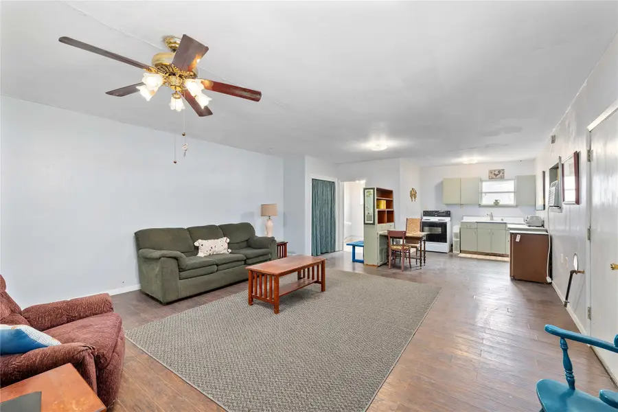 201 S First Street, Bangs, TX 76823 - Image #2