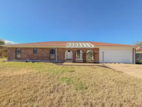 6320 Arthur Drive, Edgecliff Village, TX 76134