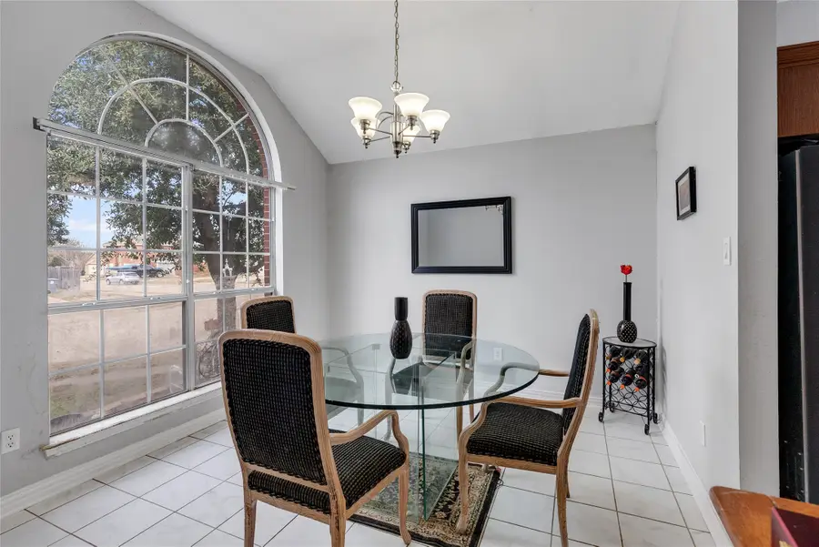 5648 Centeridge Drive, Dallas, TX 75249 - Image #2