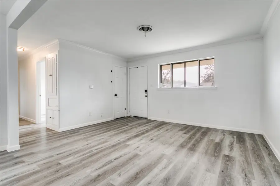 5709 Shipp Drive, Watauga, TX 76148 - Image #3