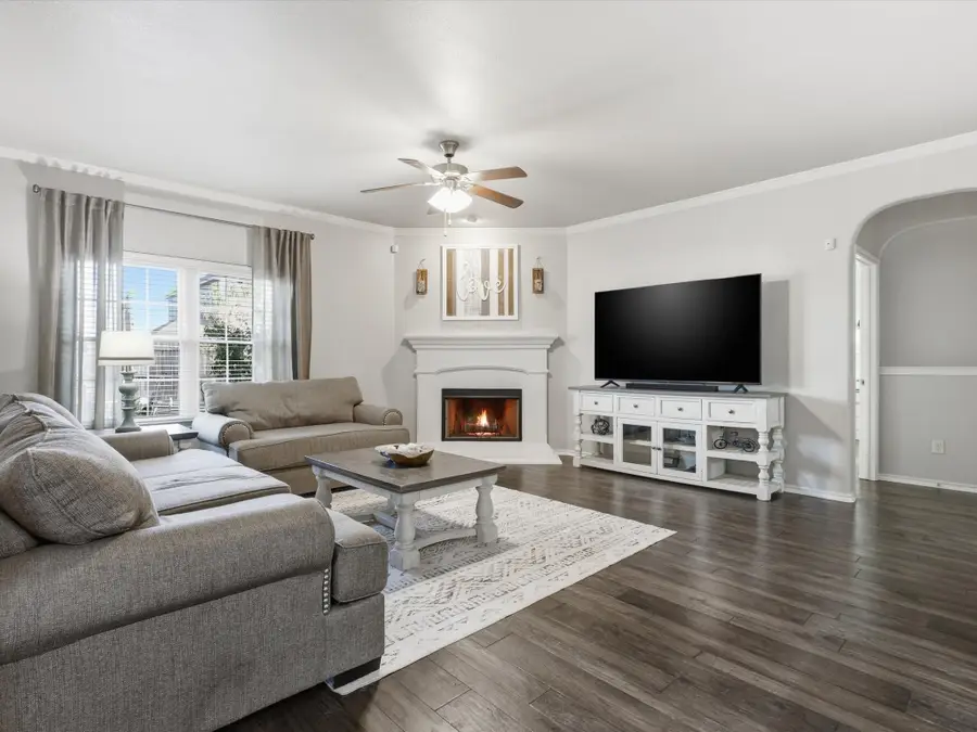 11056 Erinmoor Trail, Fort Worth, TX 76052 - Image #3