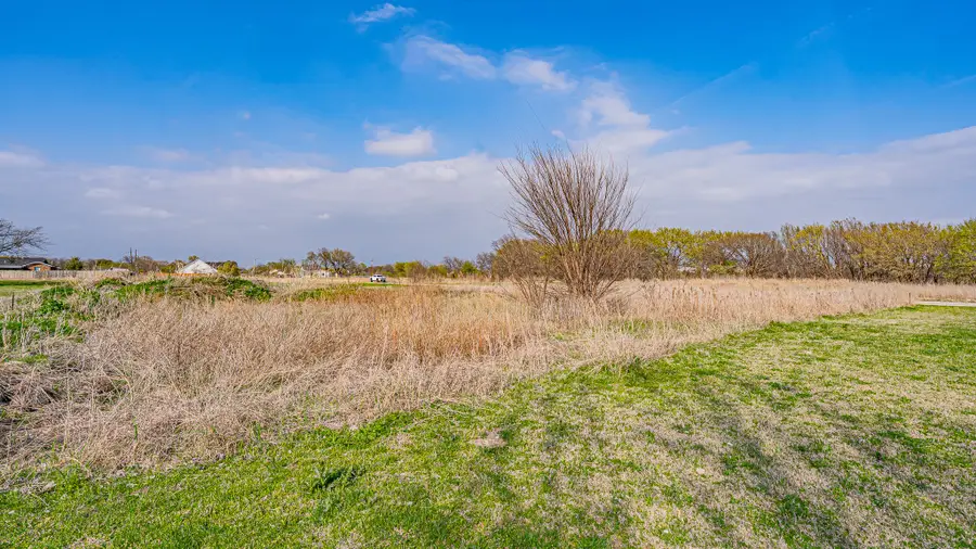 9332 Sunrise Drive, Fort Worth, TX 76134 - #2