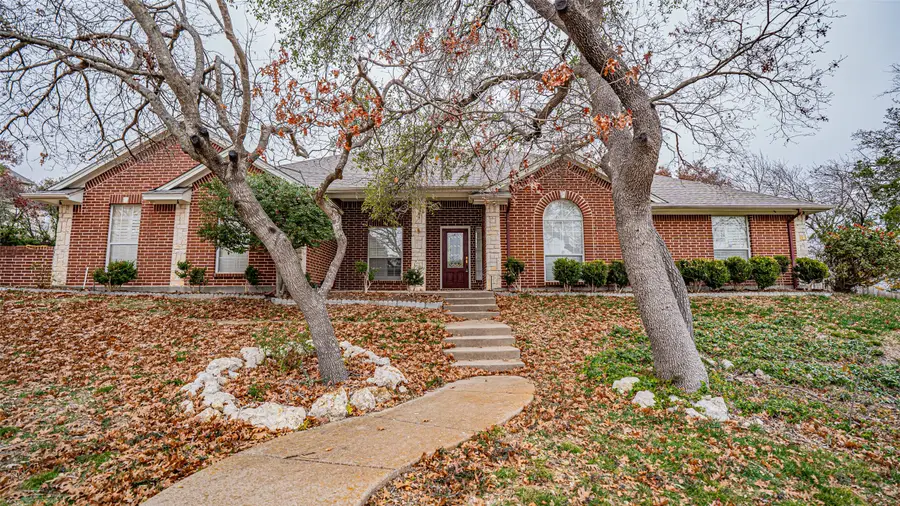 316 Coach House Circle, Fort Worth, TX 76108 - Image #3