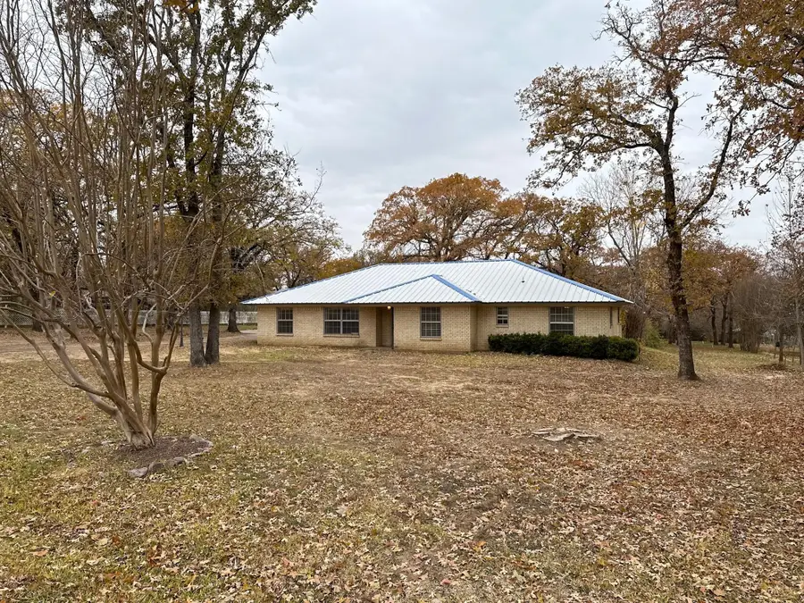 5805 Pecan Circle, Alvarado, TX 76009 - Image #2