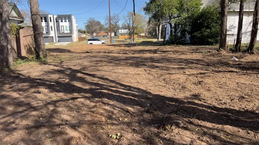 3515 Wendelkin Street, Dallas, TX 75215 - Image #2