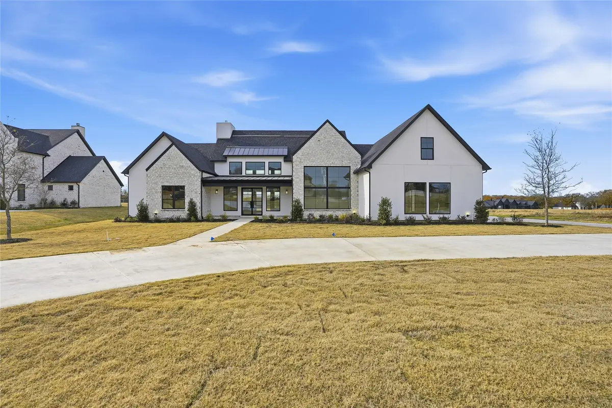 2700 Veridian Point Drive, Burleson, TX 76028 - Image #1