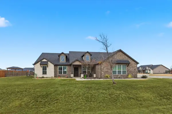 104 Oak Grove Drive, Rhome, TX 76078