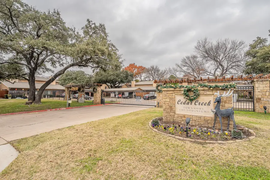 5662 Cedar Creek Drive, Benbrook, TX 76109 - Image #2