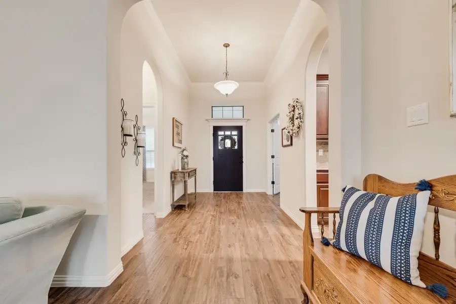 311 Covington Lane, Ovilla, TX 75154 - Image #2