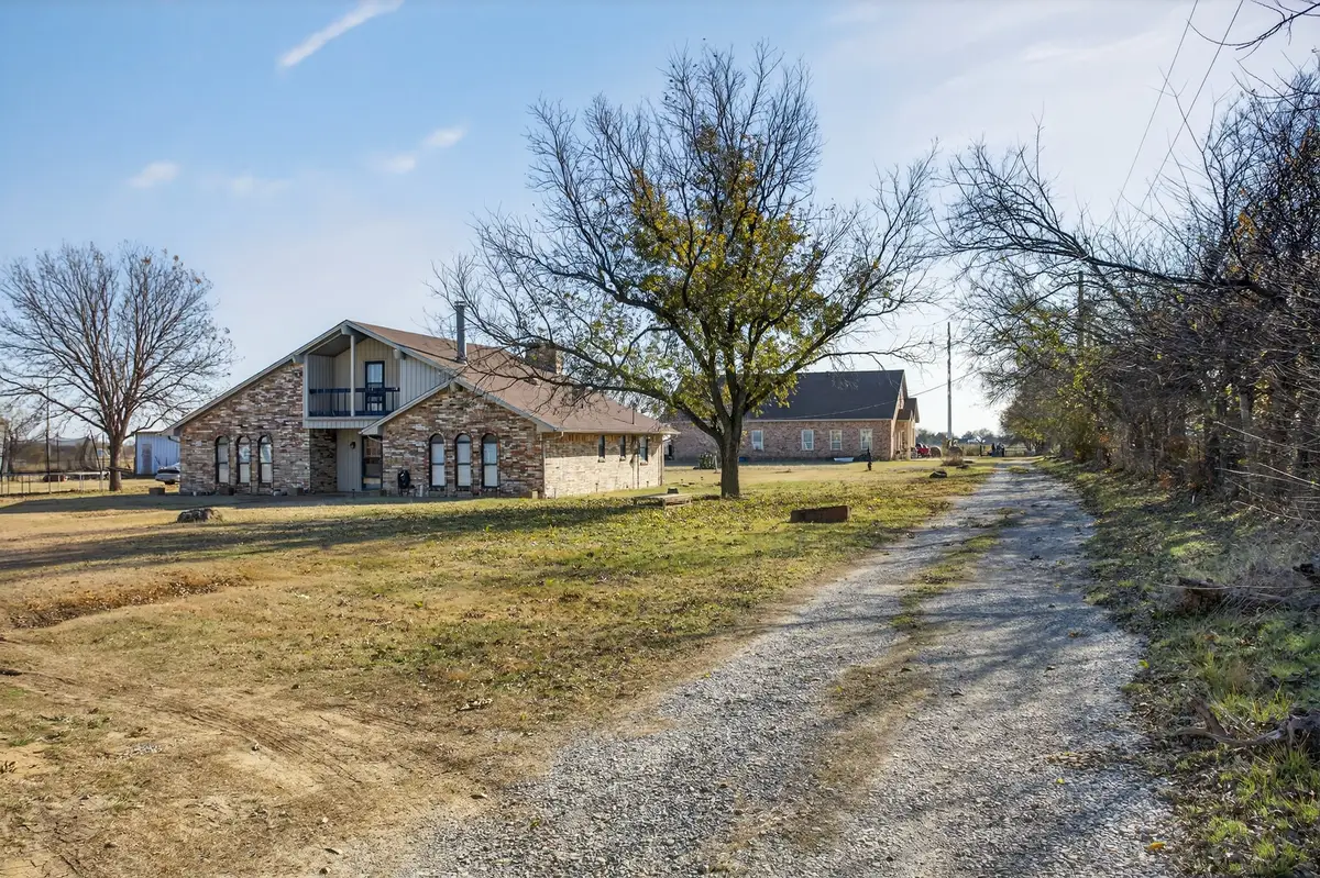 10569 Range Road, Justin, TX 76247 - Image #1