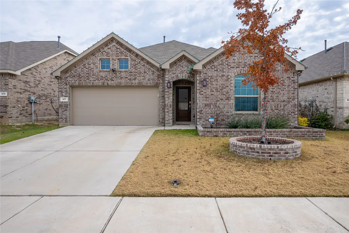 677 Ridgeback Trail, Fort Worth, TX 76052 - Image #1