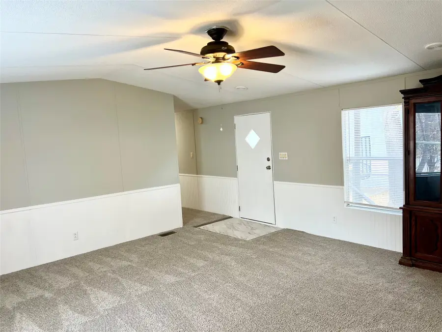 2205 Beechwood Drive, Arlington, TX 76006 - Image #2